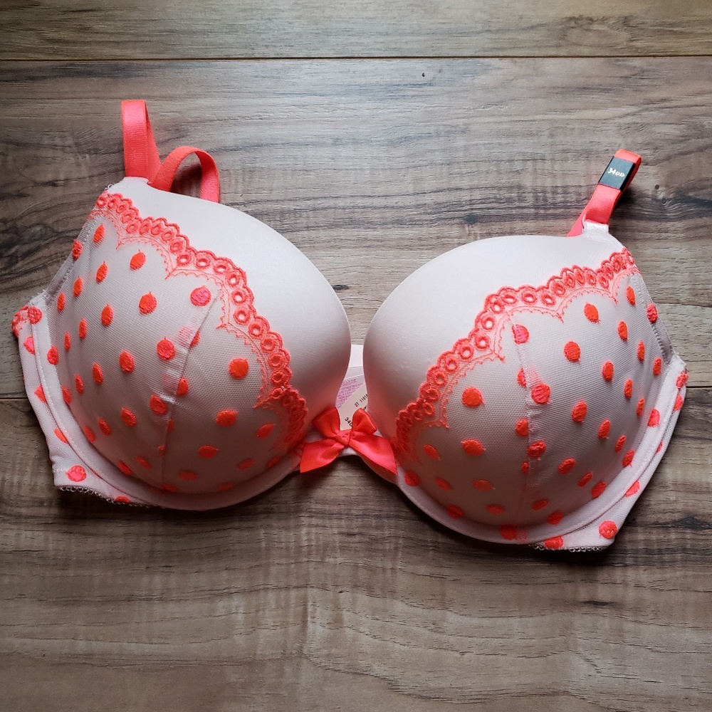 NWT Victoria's Secret Very Sexy Push Up 34 DD bra